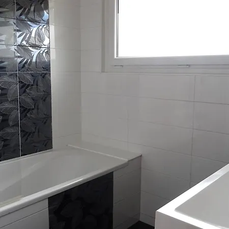 Apartment 3 Pieces - 7 Pers - Confort - Parking - - Fr-1-802-96 *